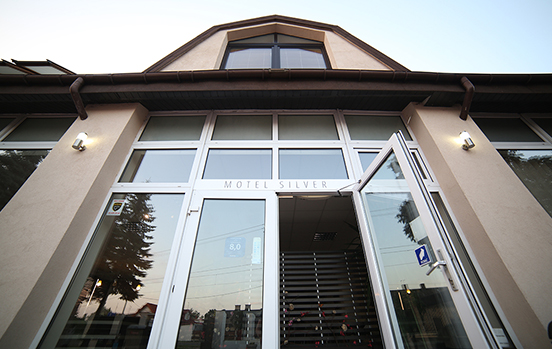 motel silver łódź elewacja frontowa